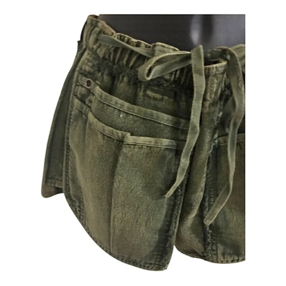 Free People green washed denim fringe paperbag waist‎ cotton shorts size XS new